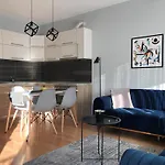 Apartment Pandora's *