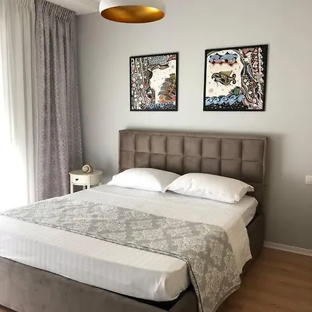 Pandora's Apartment *