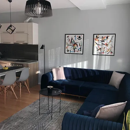 Pandora's Apartment