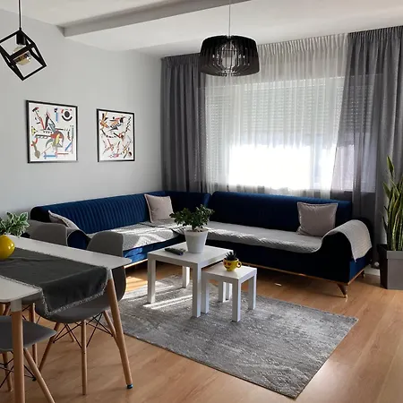 Pandora's Apartment