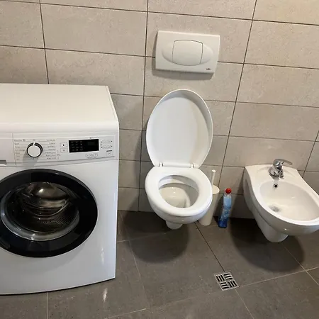 Pandora's Apartment *